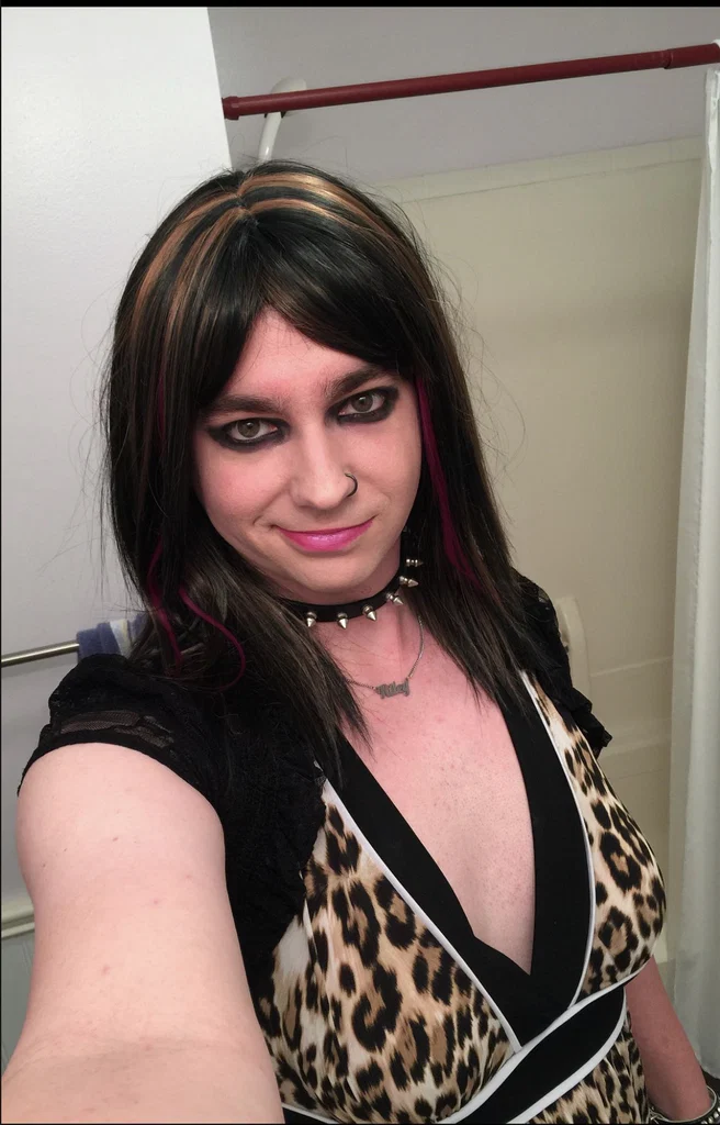 Riley Rayne's avatar