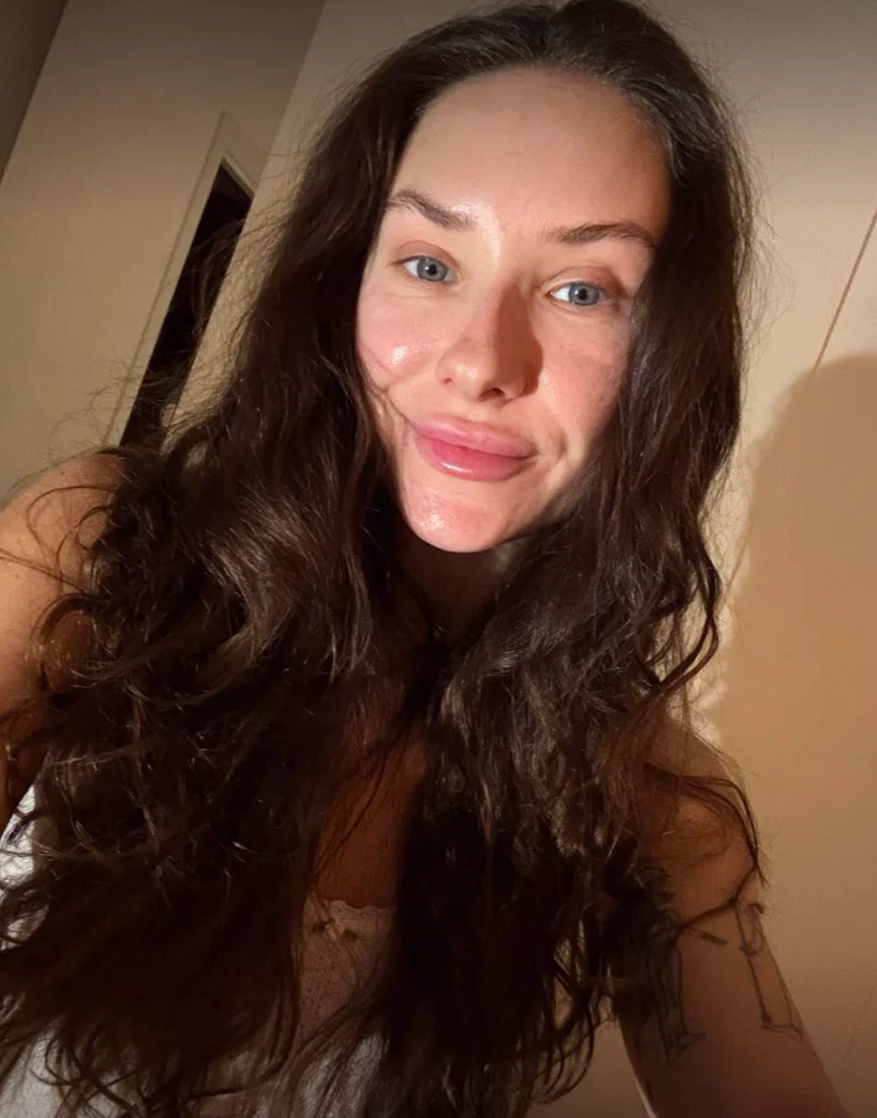 Anna 🤍's avatar