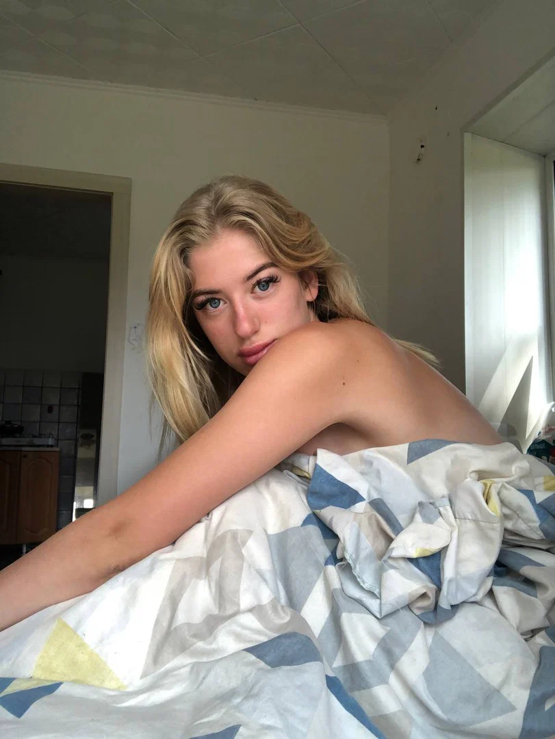 Naughty Alexis VIP profile banner