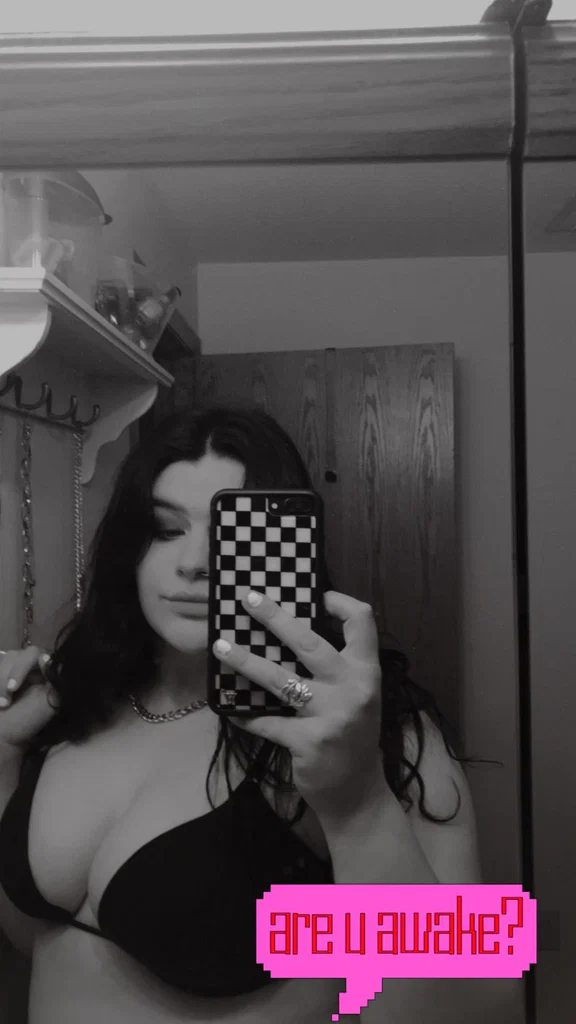 Hanna👀's avatar