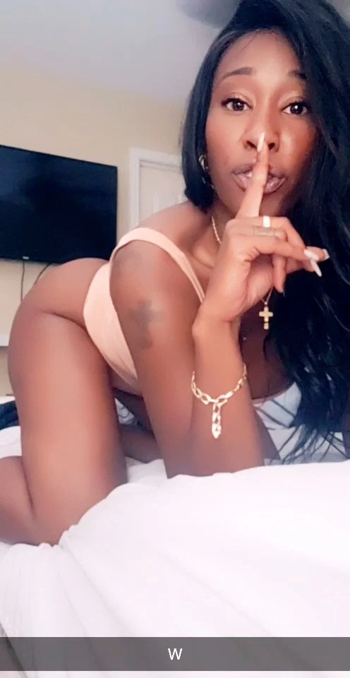 Carmen Curves's avatar