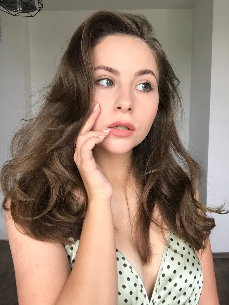 Valeria Frey's avatar