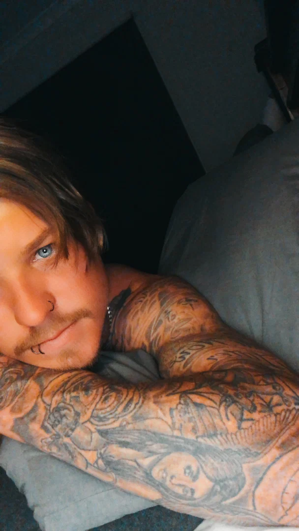 Daniel profile banner