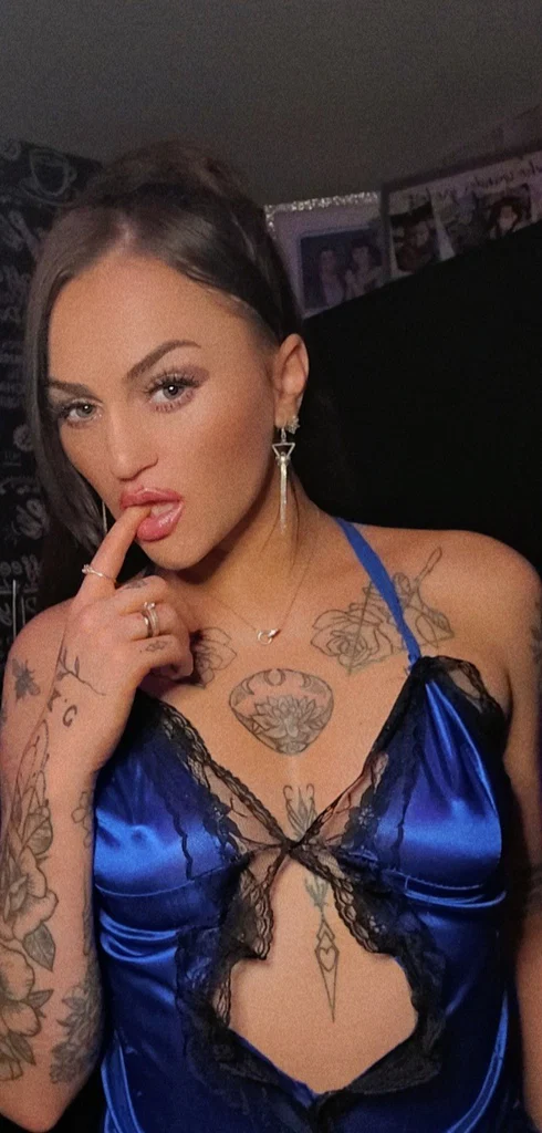 🎬🌹MRB MISTRESS MEEZA🌹📽's avatar