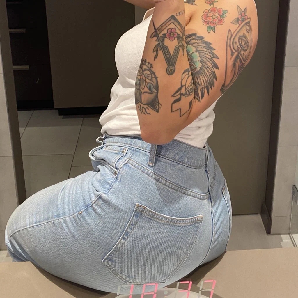 Bella V's avatar