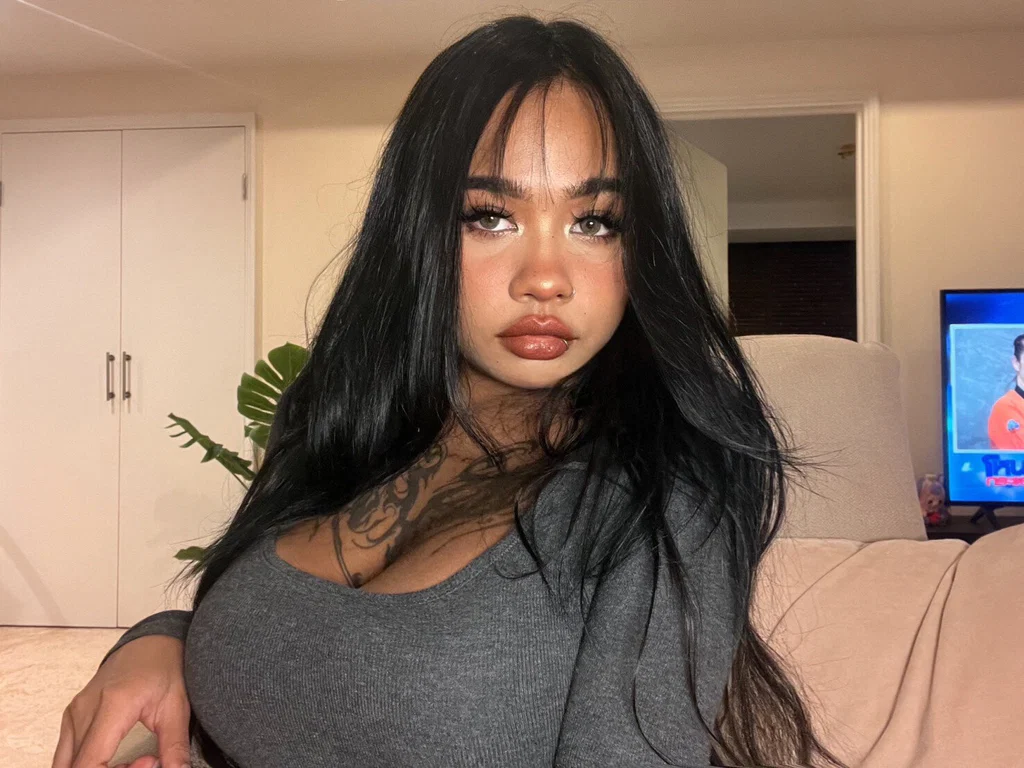 RUBY🍯's avatar