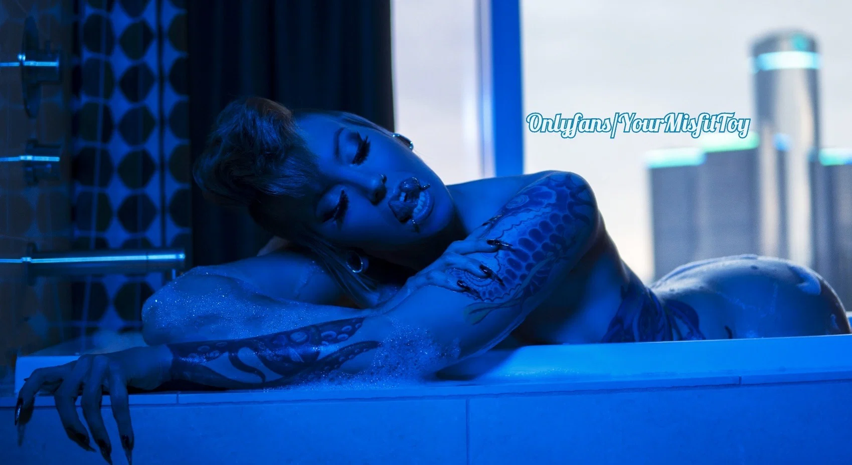 YourMisfitToy ⸸ profile banner