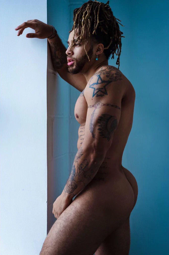 Dallas Wade's avatar