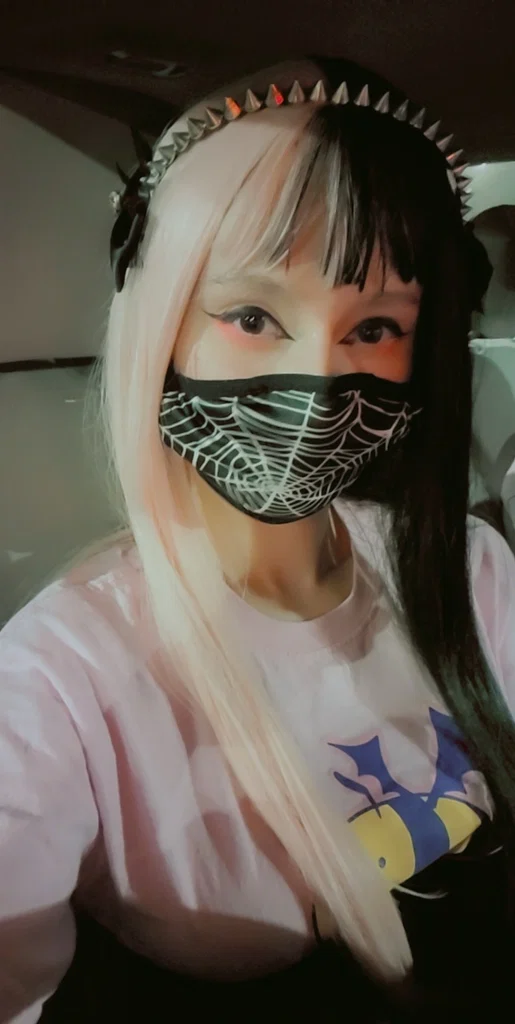 Ellie the Doll's avatar