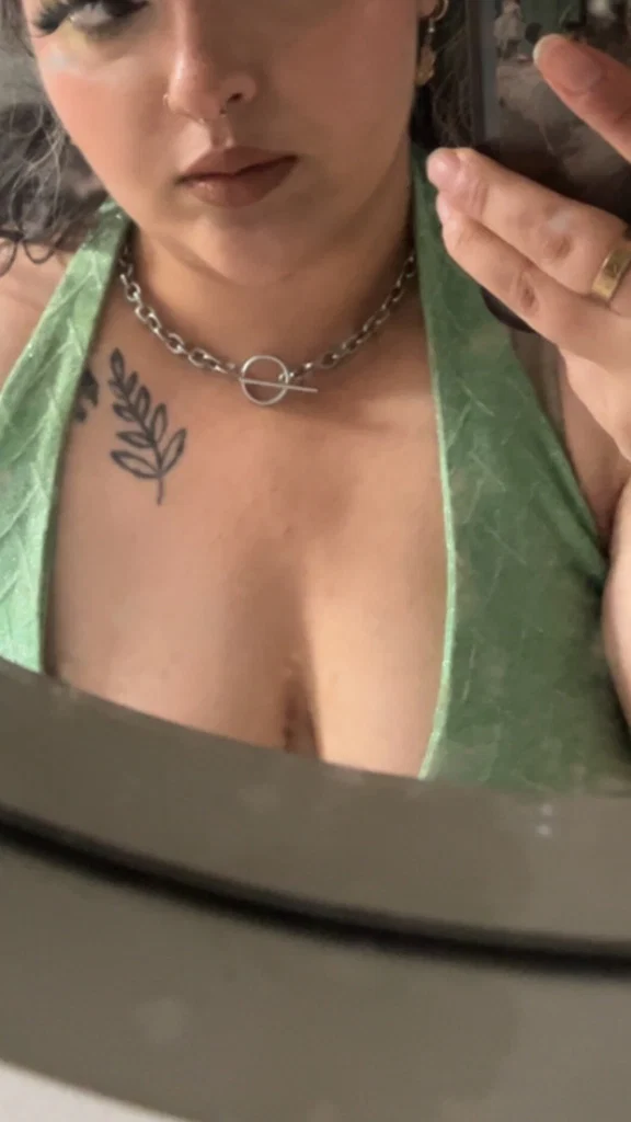 Yasmine's avatar