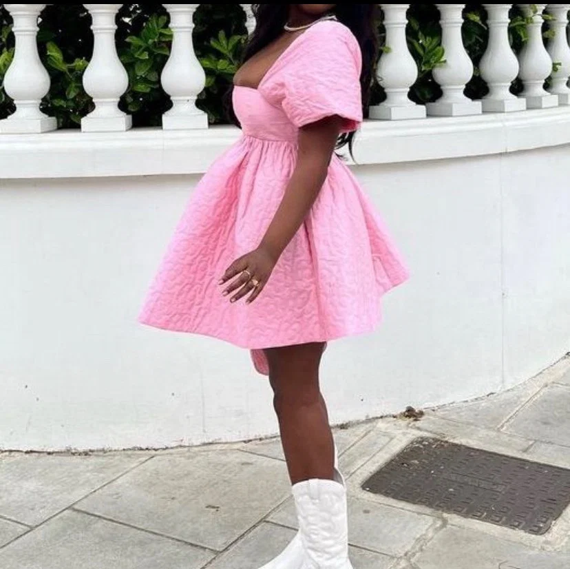 Chocolate skinned Queen 🇮🇪's avatar