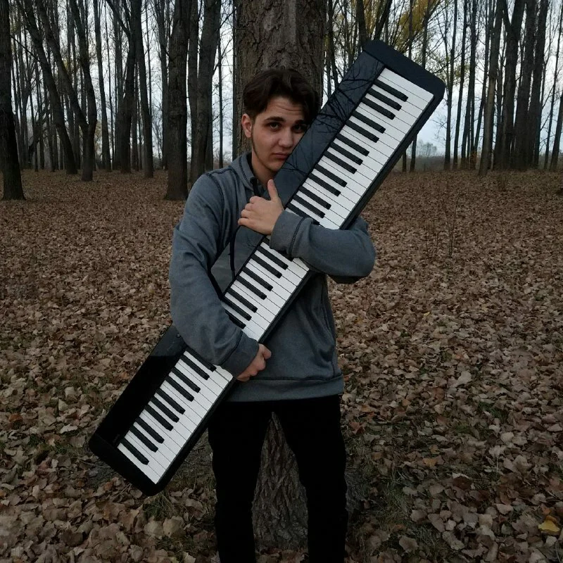 Artem KAS's avatar