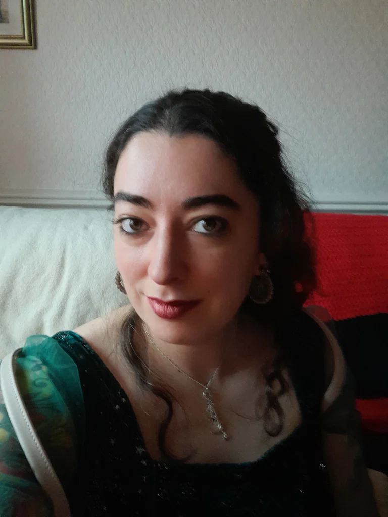 QueenB's avatar