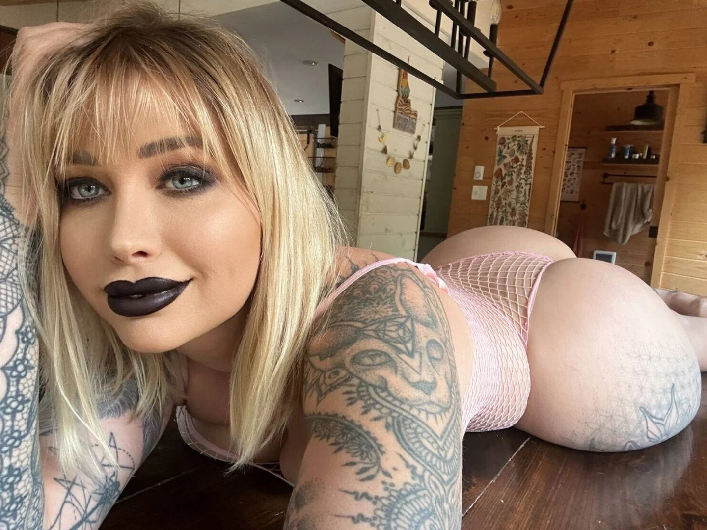 Vicky Aisha (#1 M!LF💦) profile banner