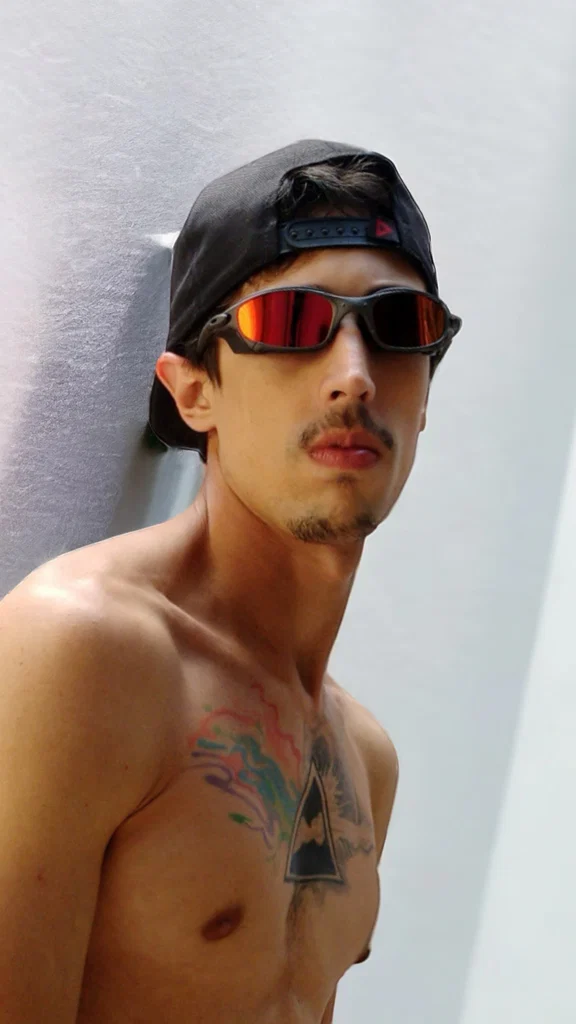 Ren 🇧🇷's avatar
