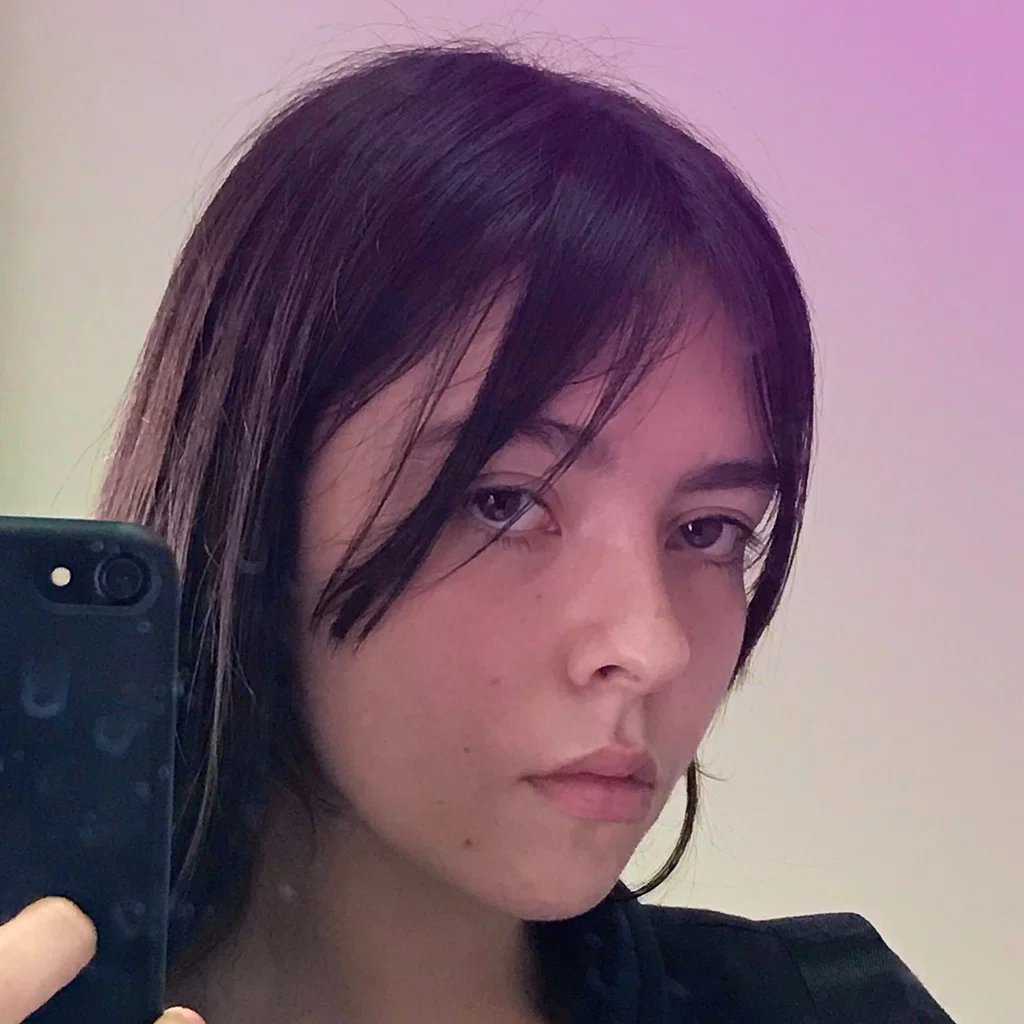 Visual girl's avatar