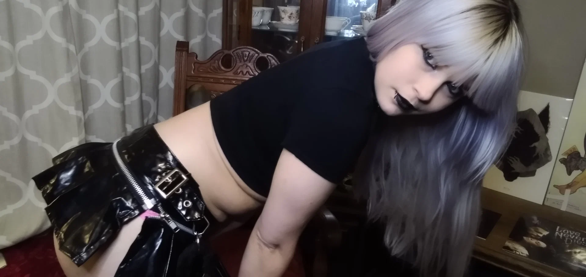 Smallqueenalice profile banner
