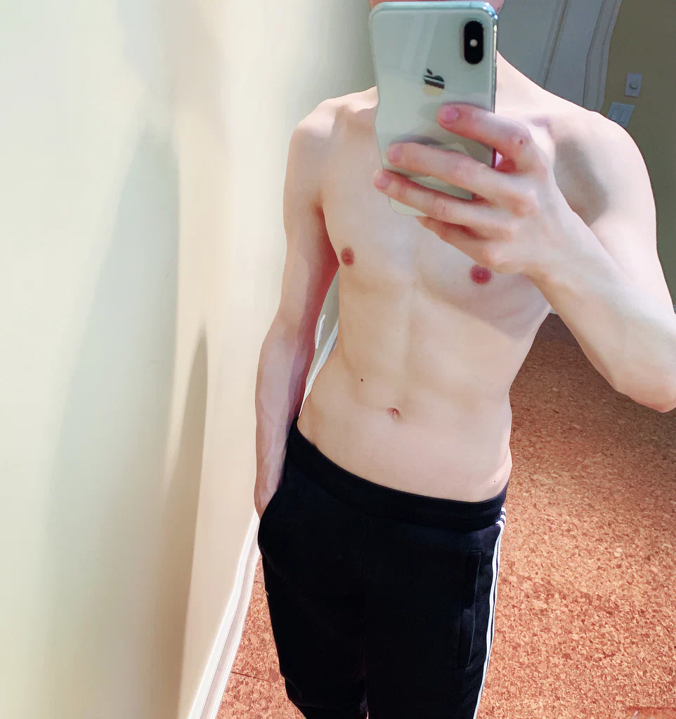 Asian Twink Top's avatar