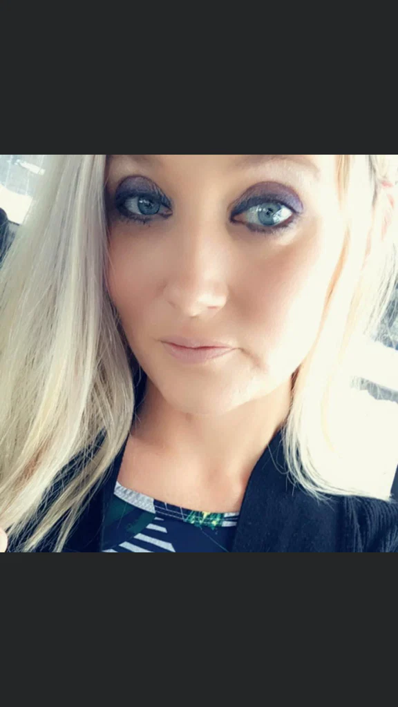 Staceyc27's avatar