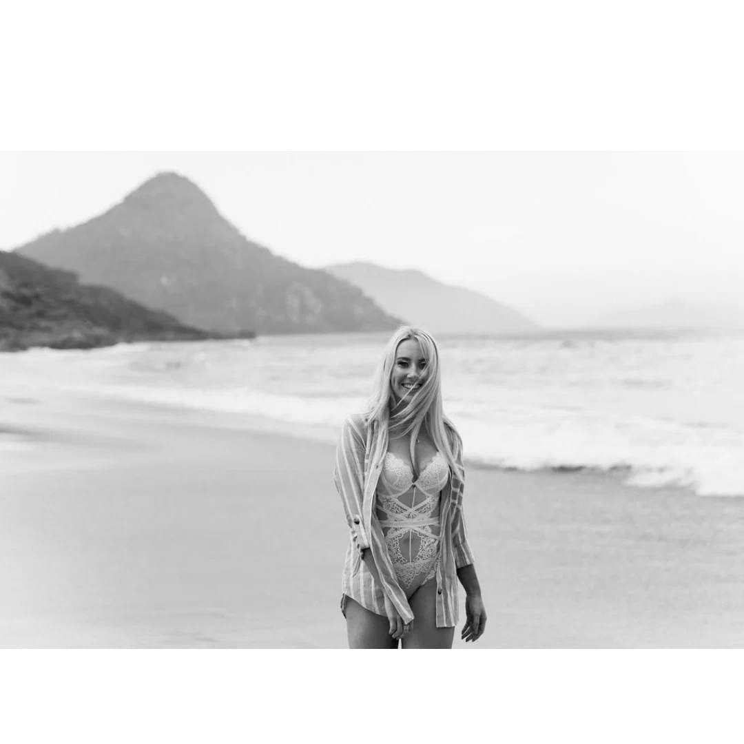 The Aussie Blondie 🌸FREE🌸 profile banner