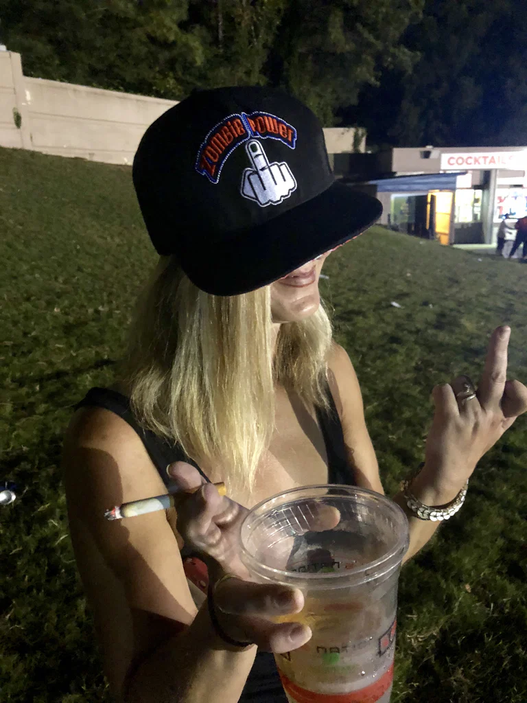 Kiki Elizabeth's avatar