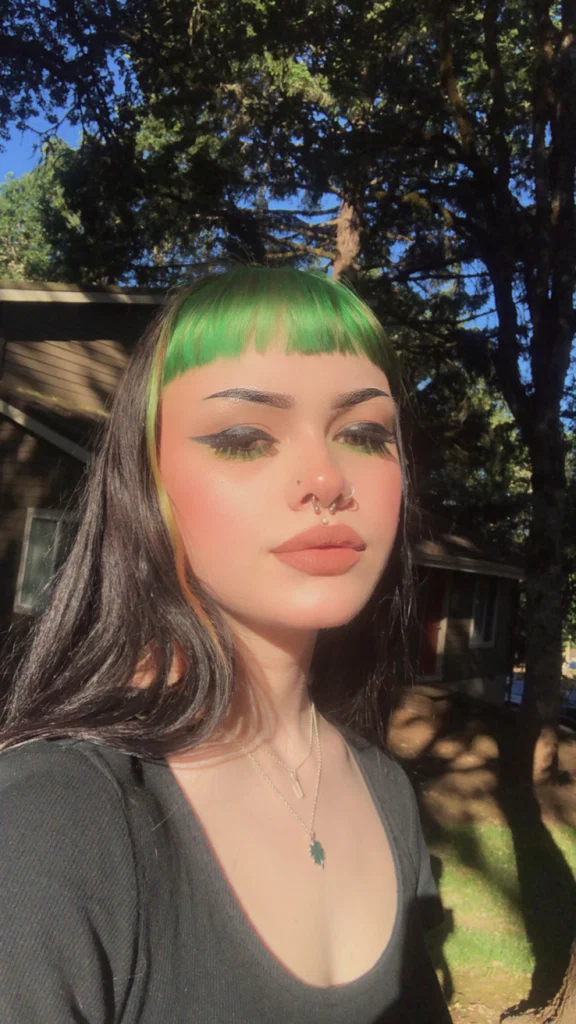 Tia ✨