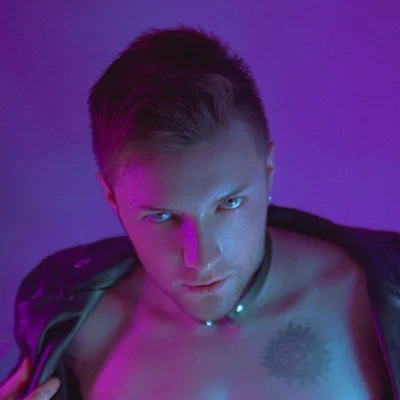 E V E R Y B E R Y's avatar