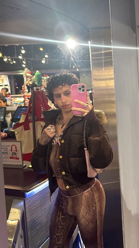 Luna Luxxx 💗's avatar
