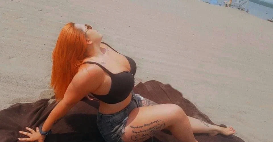 Mia profile banner