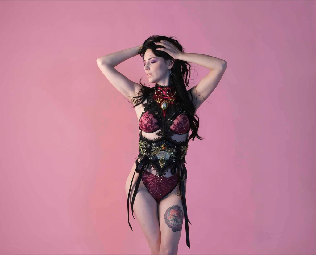 Nicole Nirvana's avatar