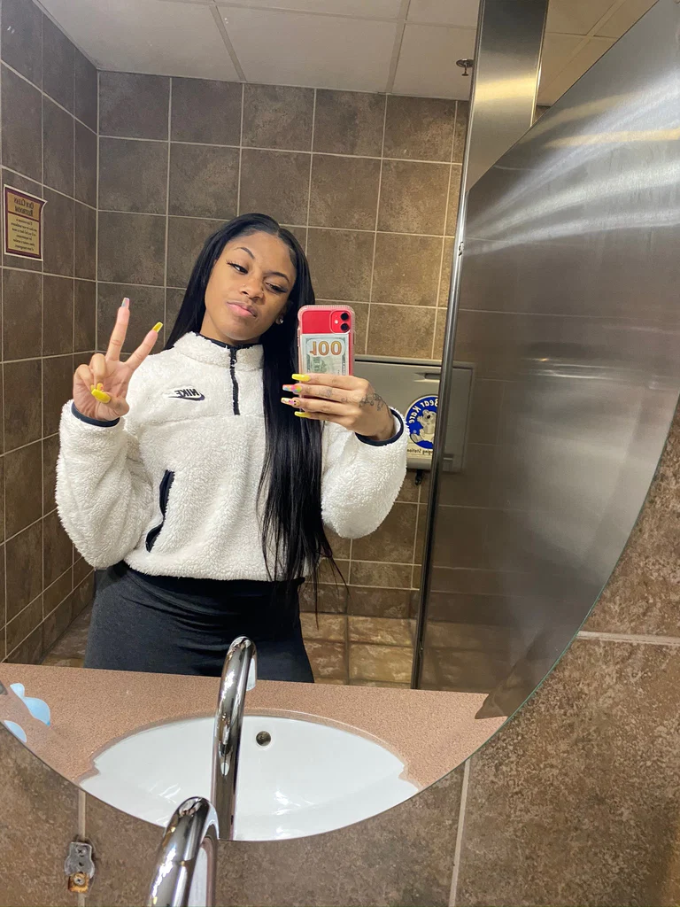 Kandi Girl🍭's avatar