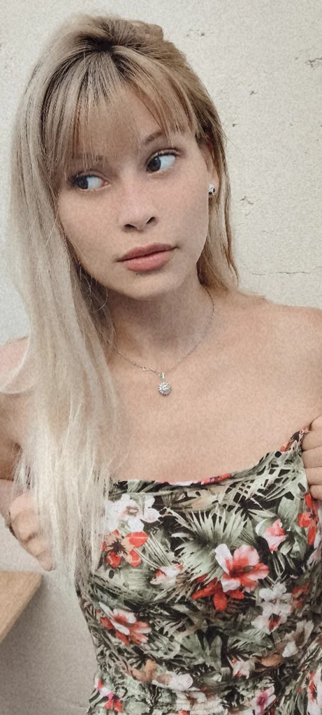 R o u's avatar