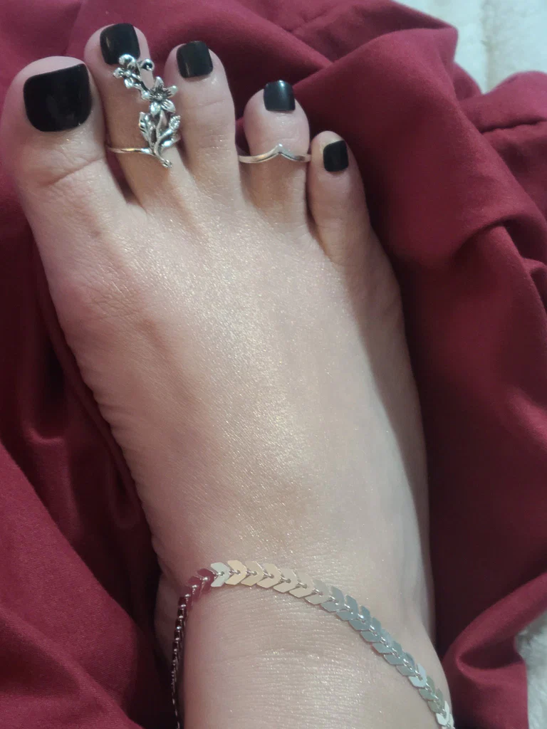 Foot-tastic ToeGirl's avatar