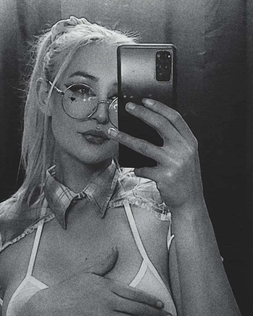 Dollface21 *VIP*'s avatar