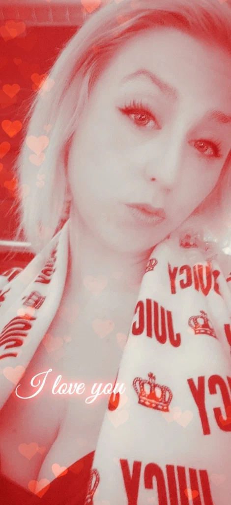 AshlyLyn's avatar