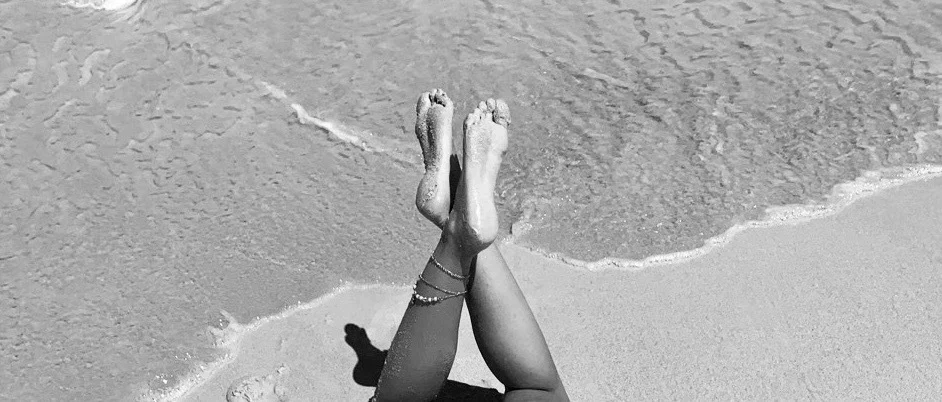 Naughty feet π profile banner
