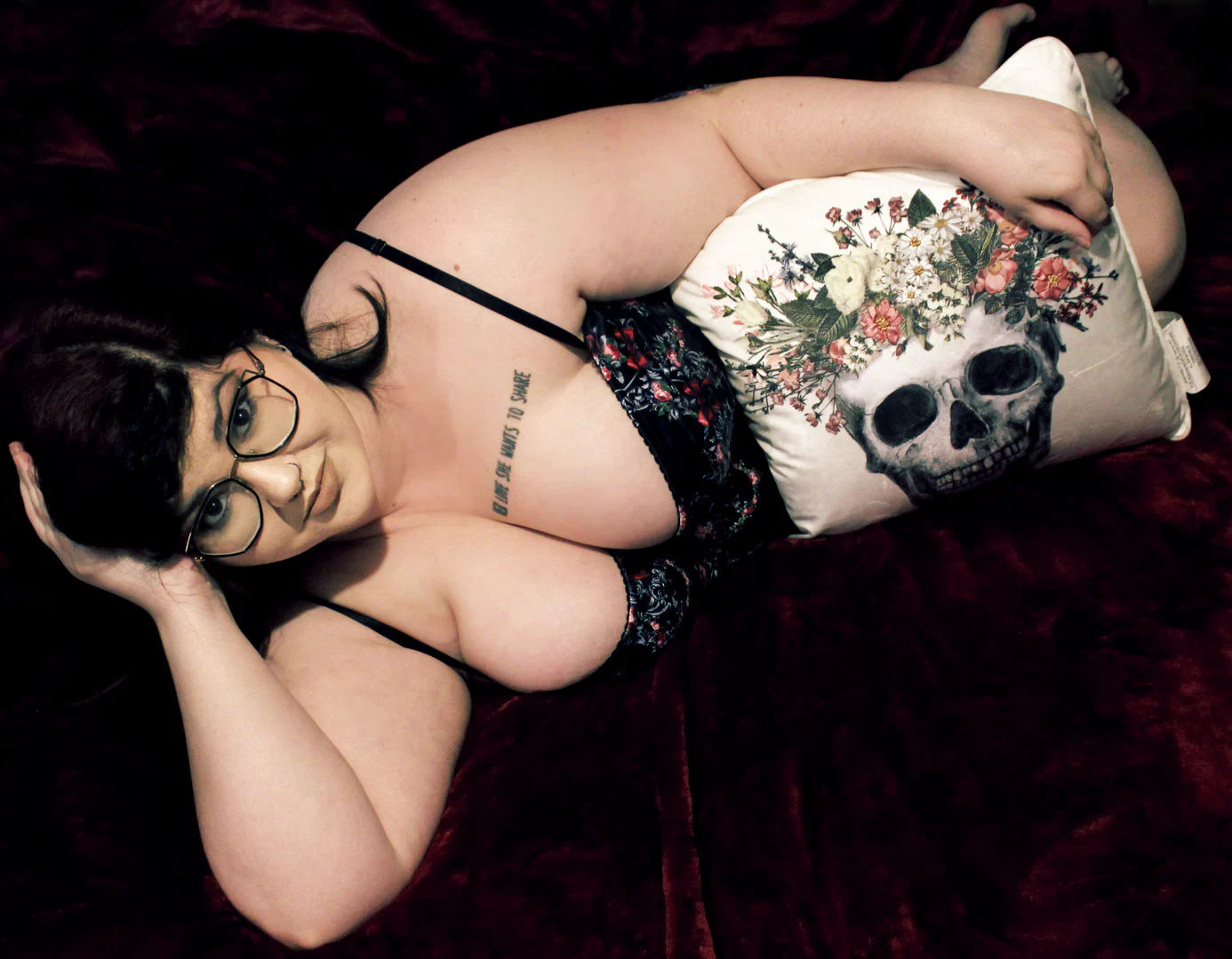 Serrible profile banner