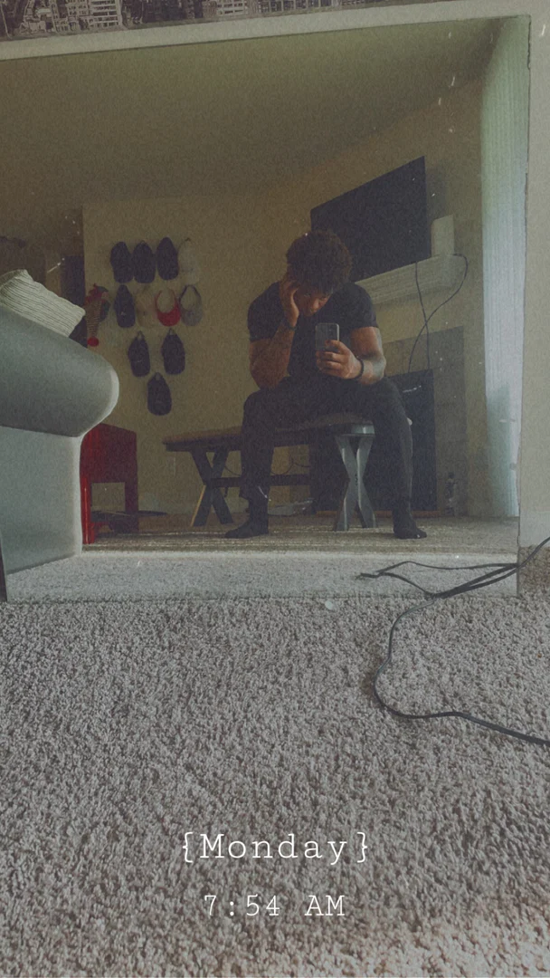 Dee Black profile banner