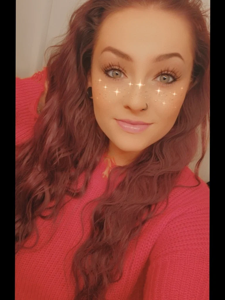 Redd💕's avatar