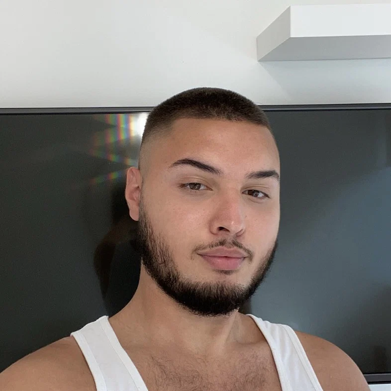 Luis's avatar