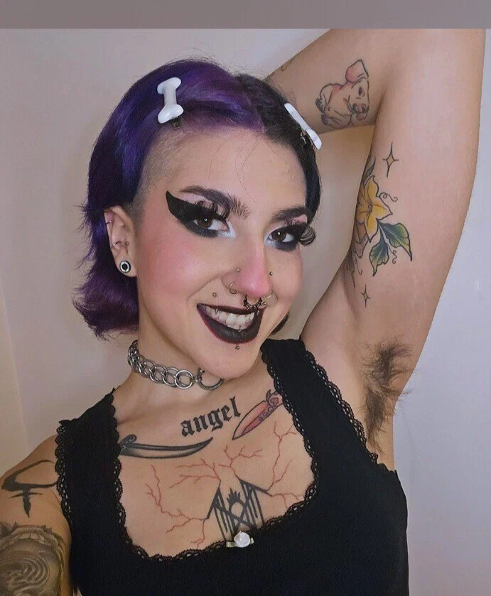 Sierra Snow 🖤