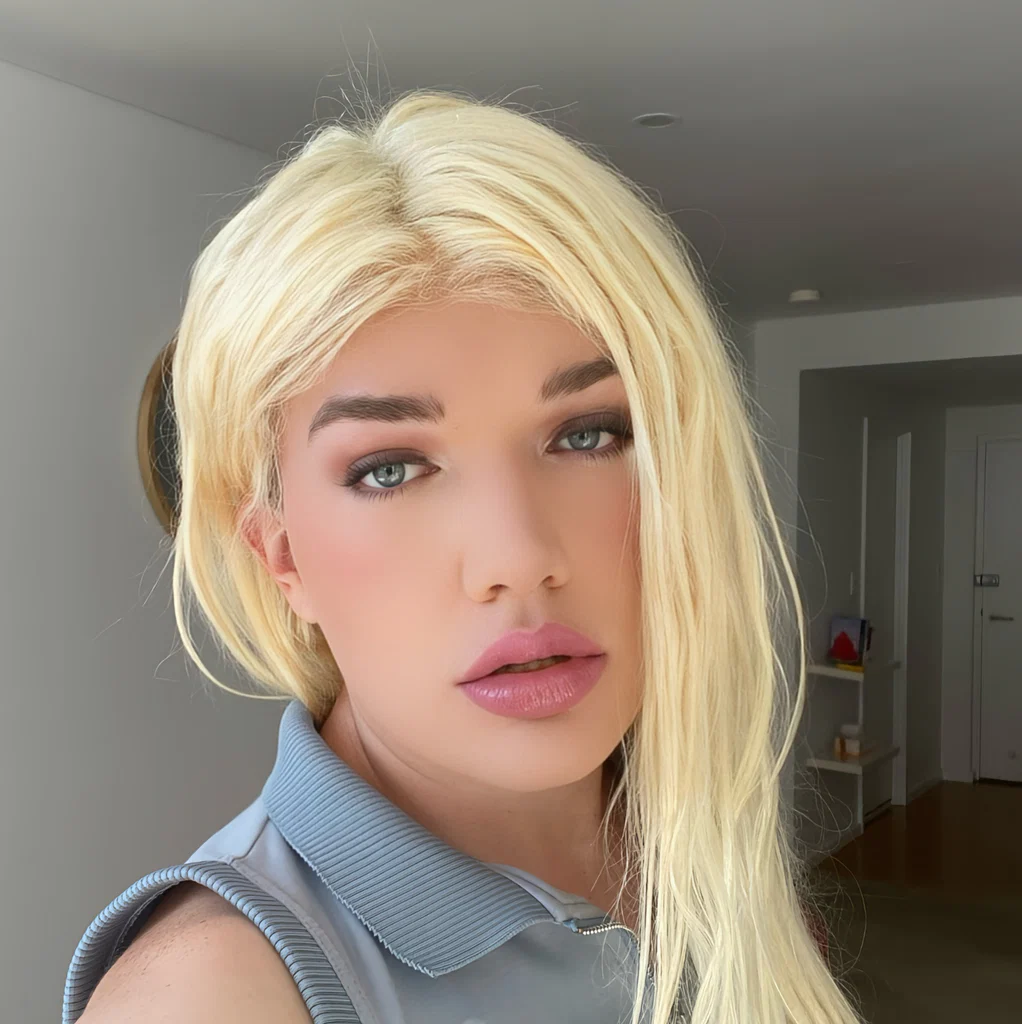 Kitty Devine's avatar