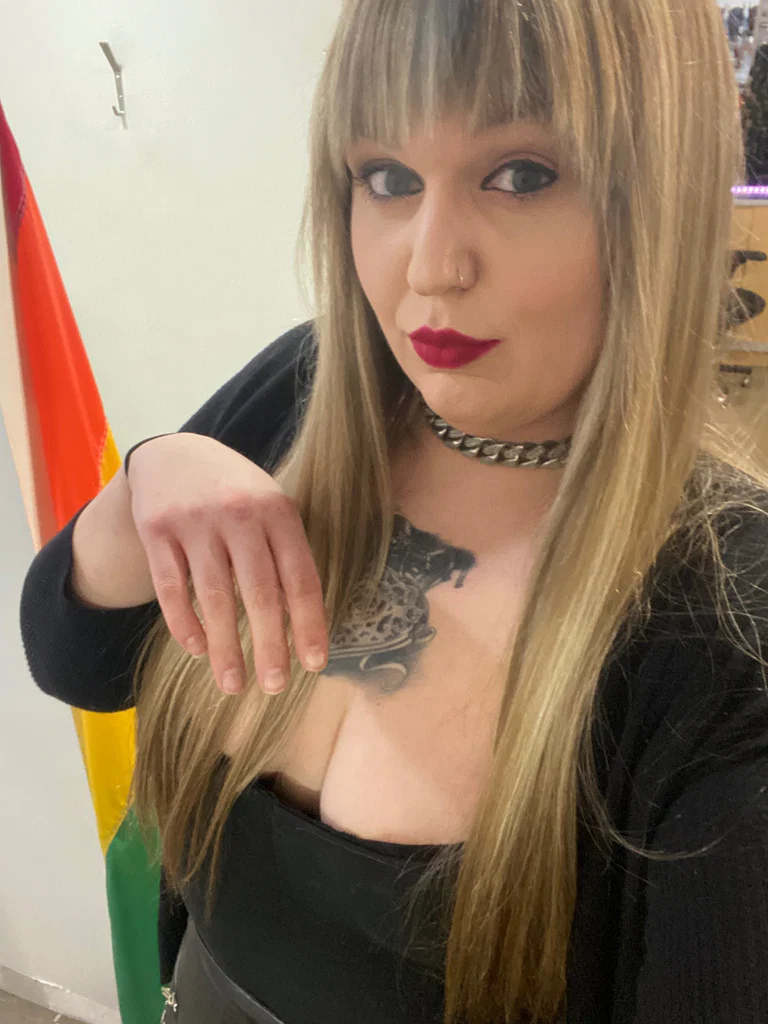 MOLLY DALLAS's avatar