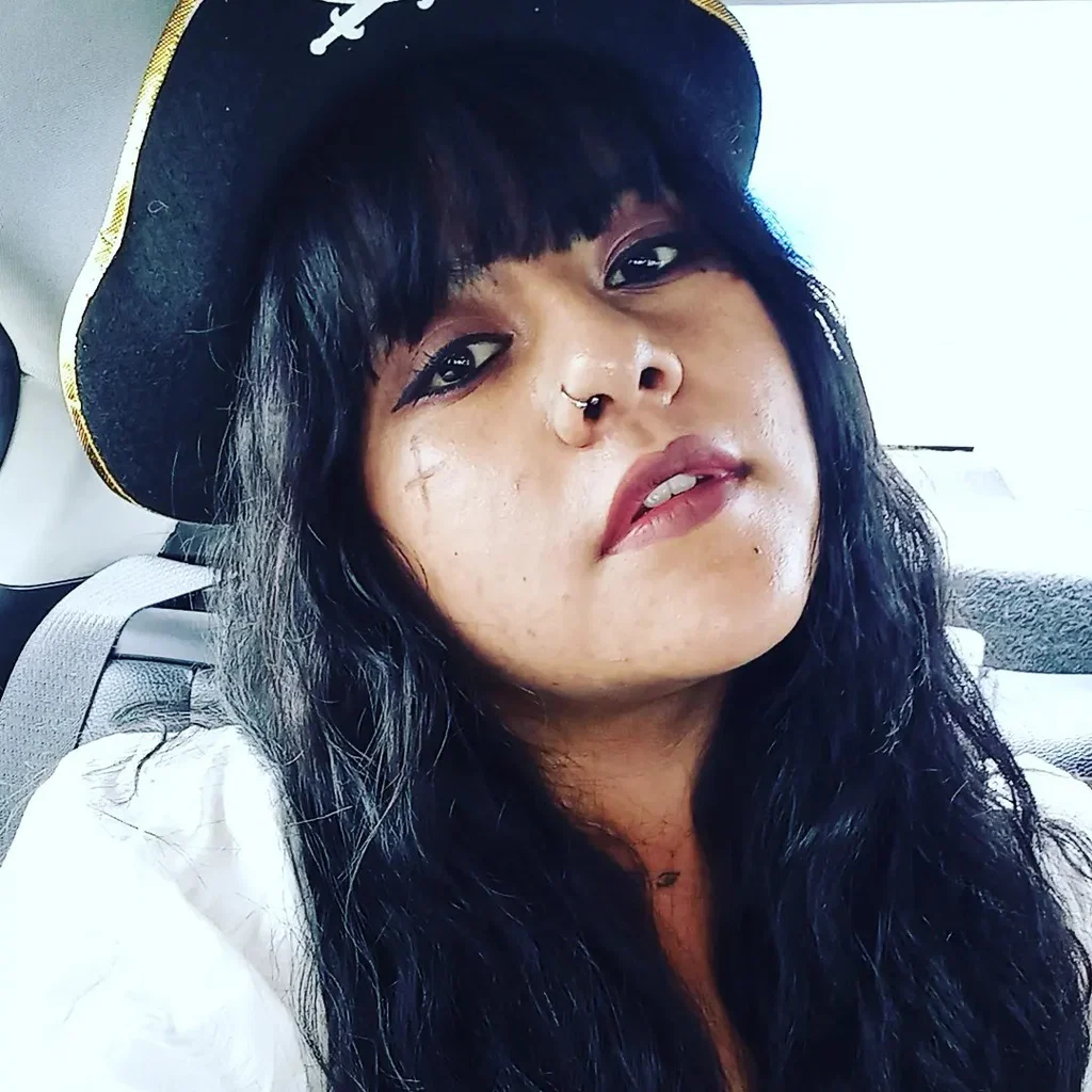 Nahomi Mena's avatar