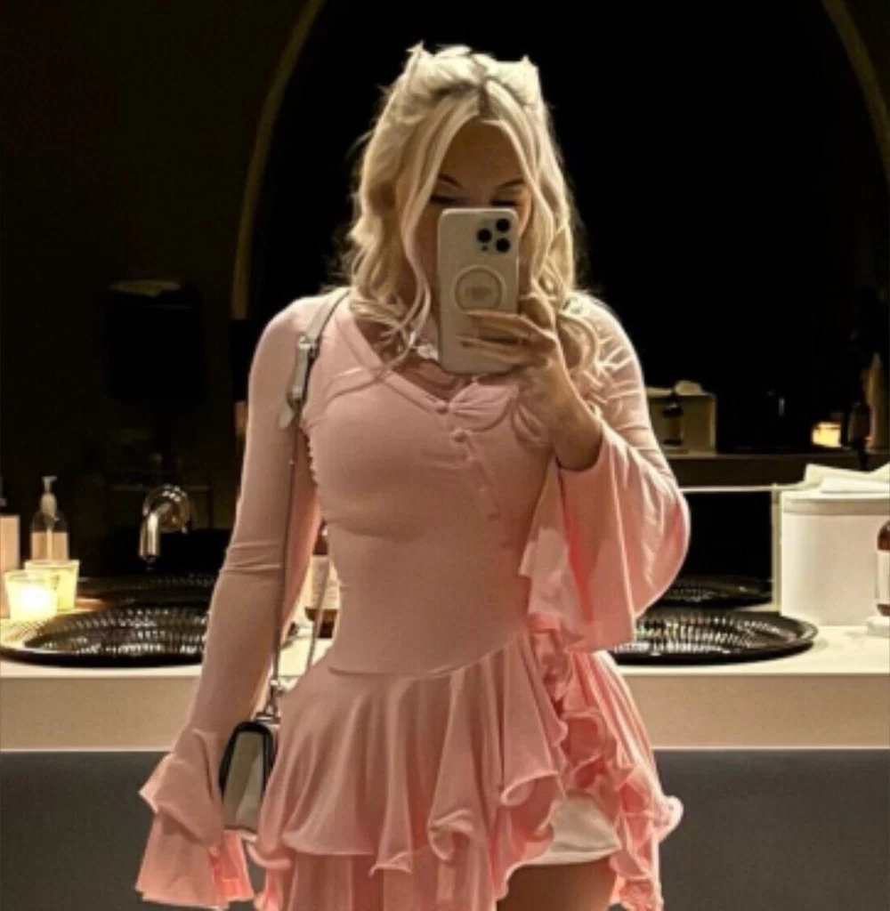 PEACHY 🍑's avatar