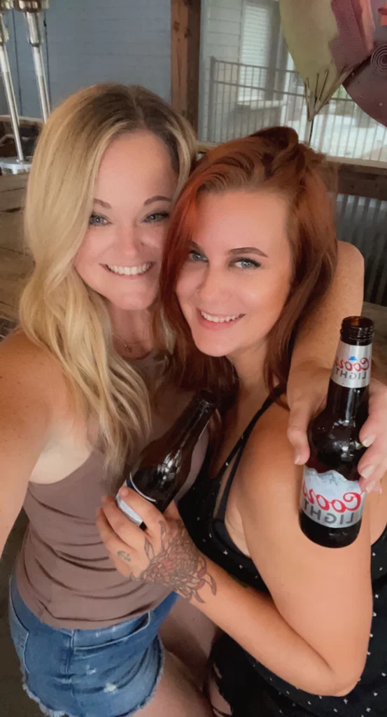 2ChicksInTheSac's avatar