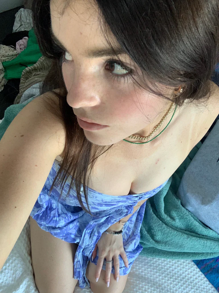 Betsy reese's avatar