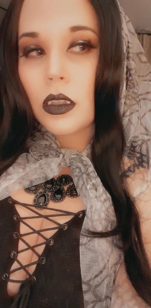 Gwenhwyfar Moon's avatar