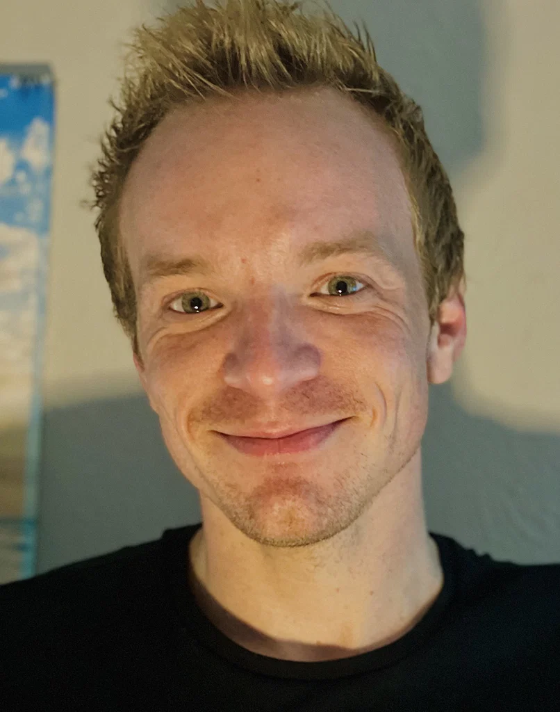 Boin3xtDoor's avatar