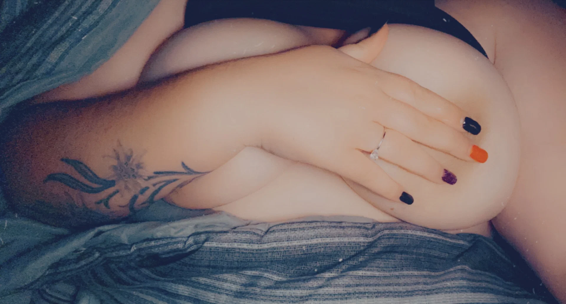 Chloe profile banner